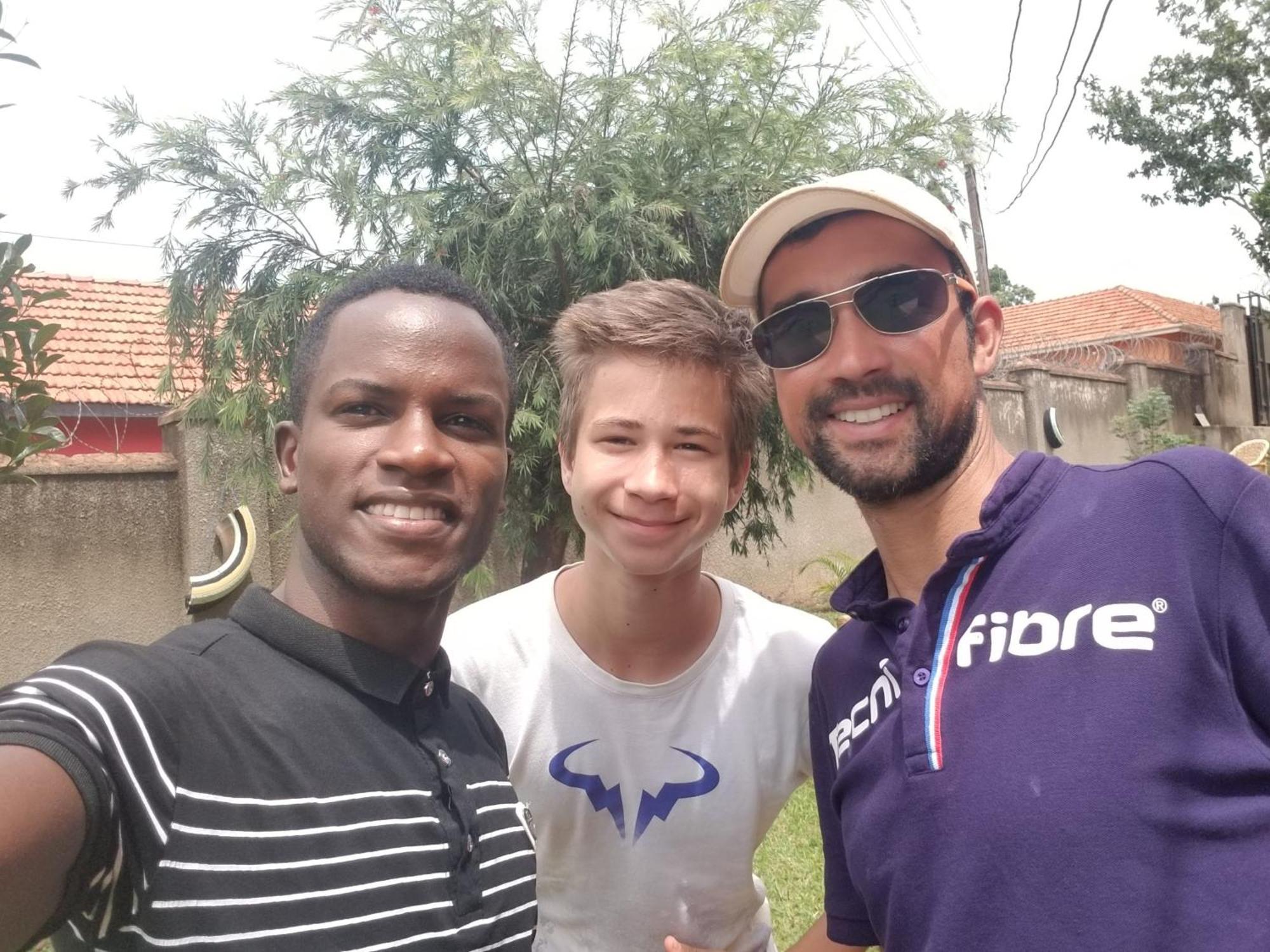Tgs Homestay Kampala Kültér fotó